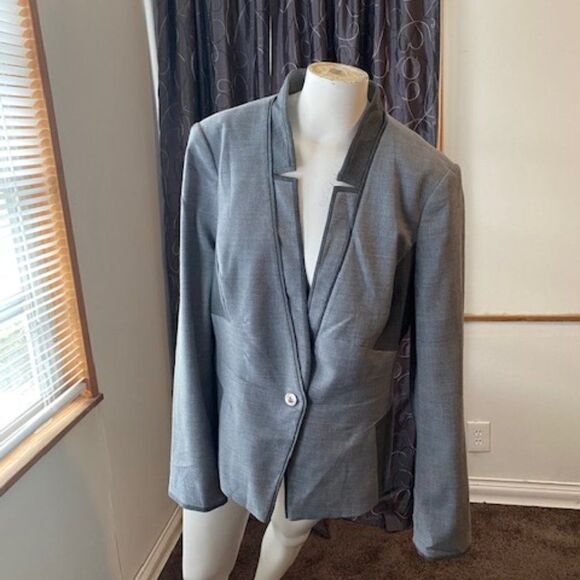 White Market Black Market Gray color block 1 button blazer, size 14 - Picture 1 of 5